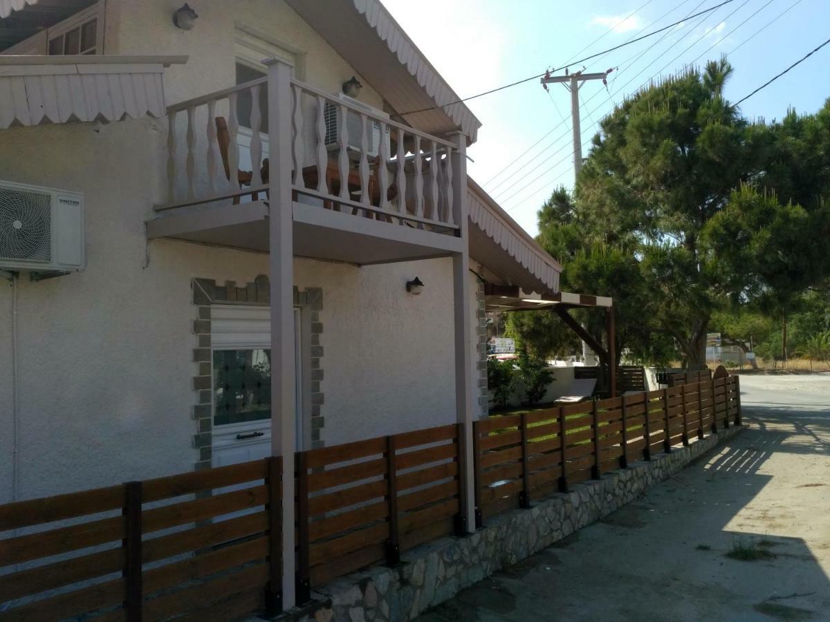Sofia-Irini Villa Каламаки Екстериор снимка